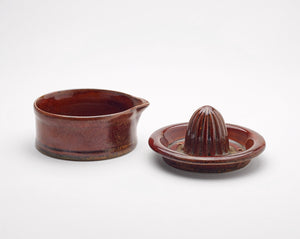 Vintage Citrus Squeezer - Mixed Brown